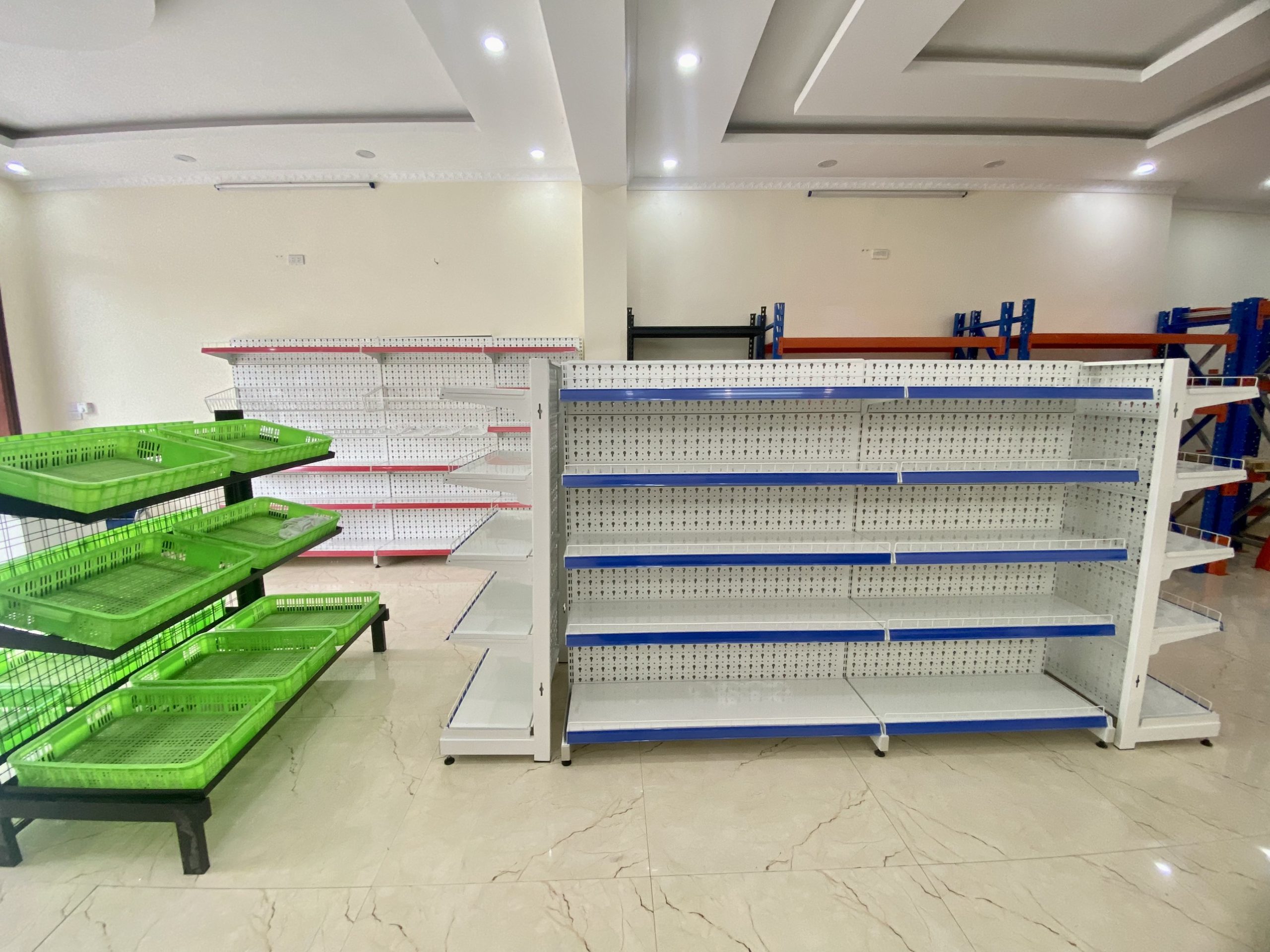 Các loại kệ đơn siêu thị tôn đục lỗ, kệ đôi siêu thị tôn đục lỗ, kệ lưới, kệ áp tường, kệ đựng trái cây, kệ đựng rau,...